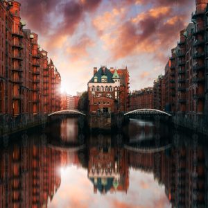Stillpoint – Sunrise over the Wasserschloss