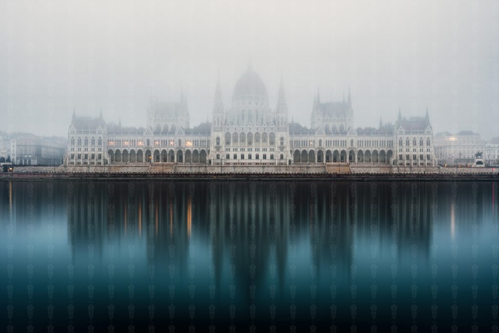 Ghost State – Parliament in the Fog