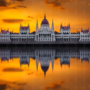 Divine Majesty – Stilled Dawn over Budapest