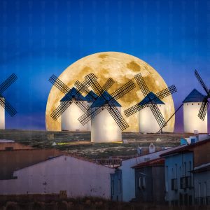 Lunar Giants – Campo de Criptana, Spain