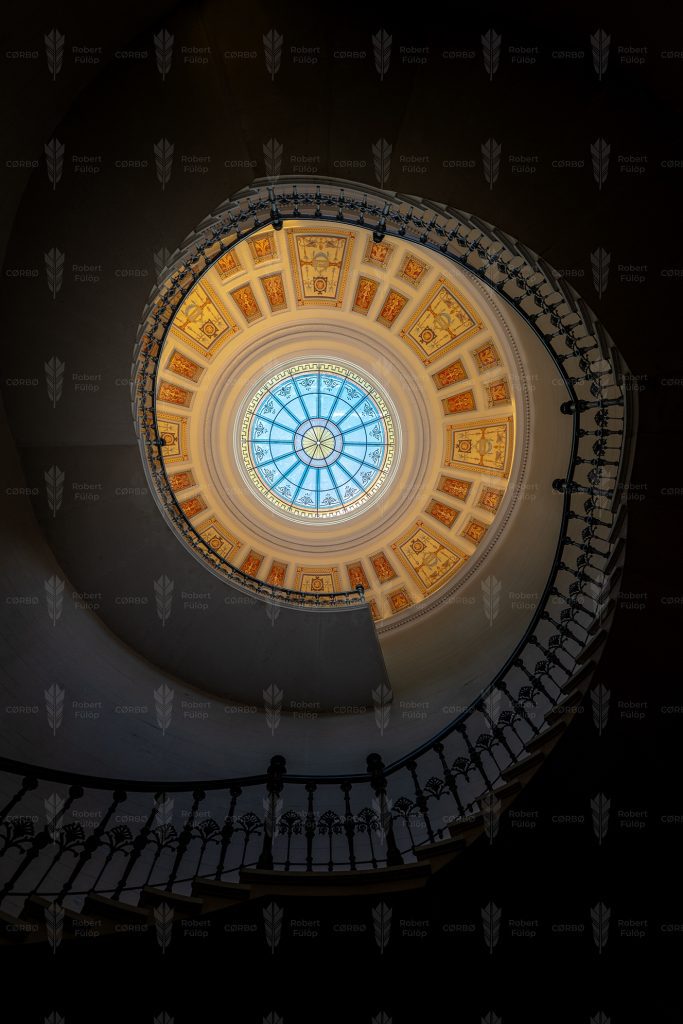 Spiral to the Oculus – Lépcsőpavilon, Várkert Bazár, Budapest