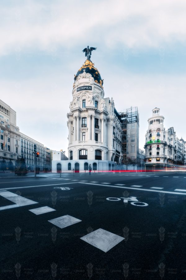 The Metropolis Pause – Edificio Metrópolis, Madrid
